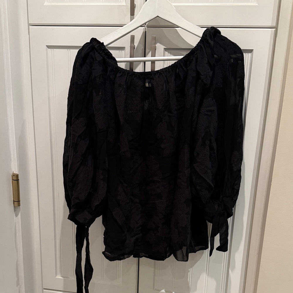 Aritzia Wilfred Black Blouse